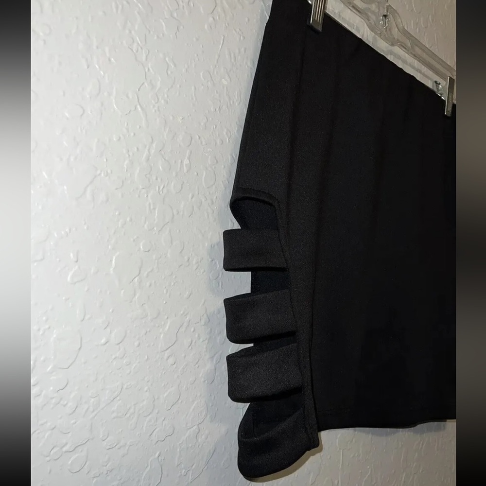 Black Hot Gal Mini Skirt Slit Sides CutOut Sketch Party Club Gothic Juniors Sz M - Picture 5 of 7